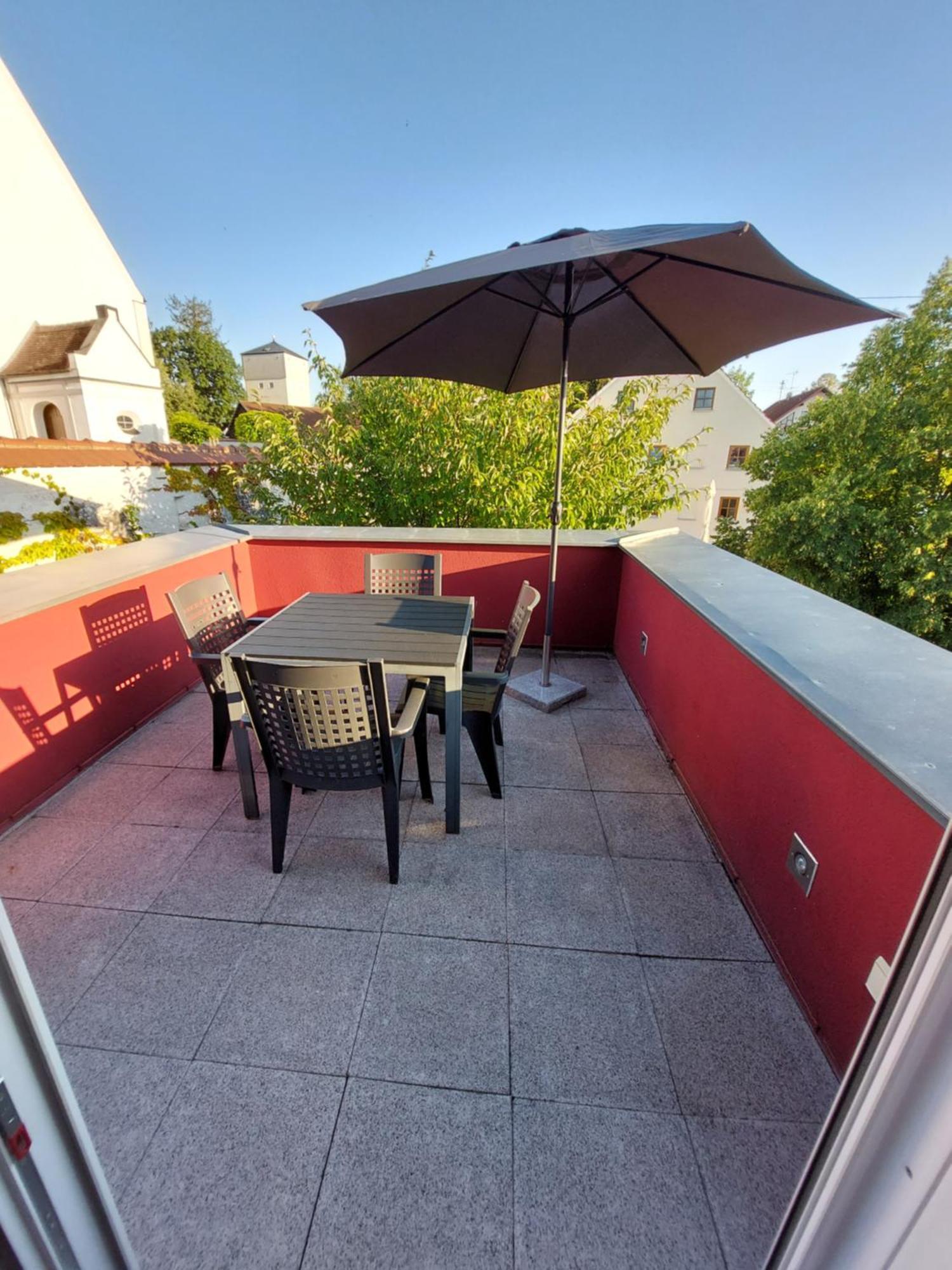 Pension Am Kirchberg Wehringen Екстериор снимка