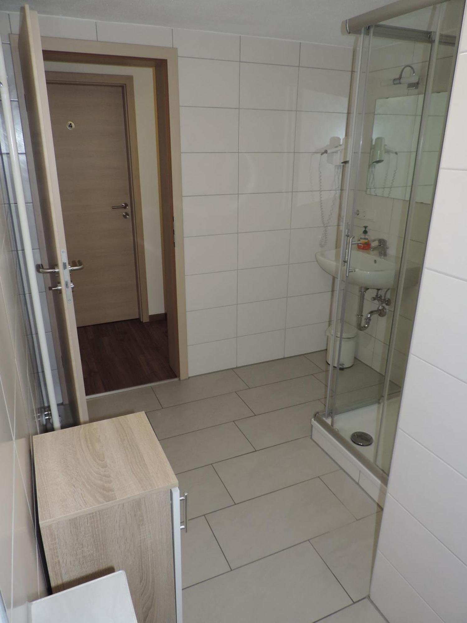 Pension Am Kirchberg Wehringen Екстериор снимка