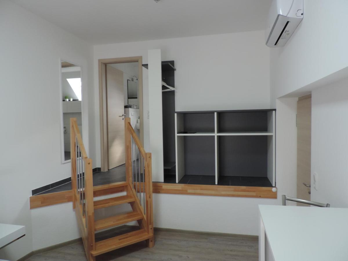 Pension Am Kirchberg Wehringen Екстериор снимка